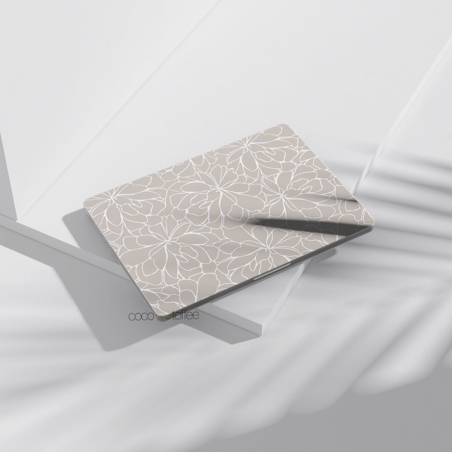 Champagne Petals Flexi Case