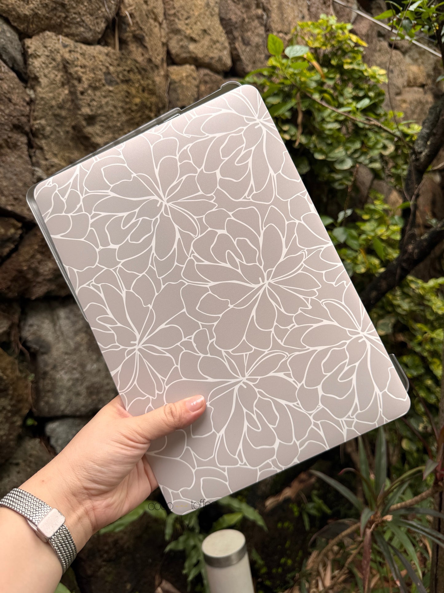 Champagne Petals Flexi Case