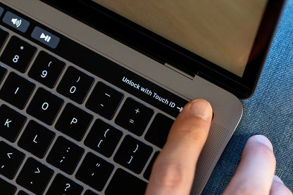 MacBook Pro 13" 2022 M1/M2 (A2338)